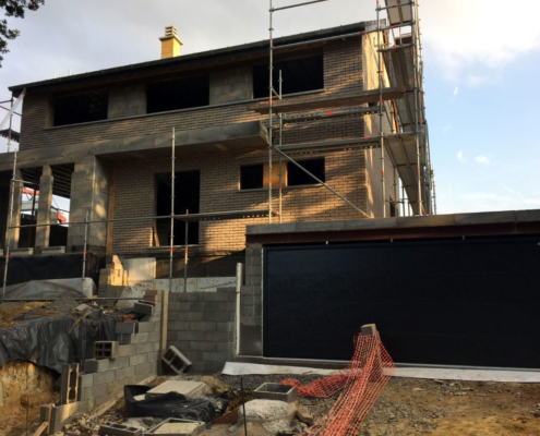 garage dans une nouvelle construction